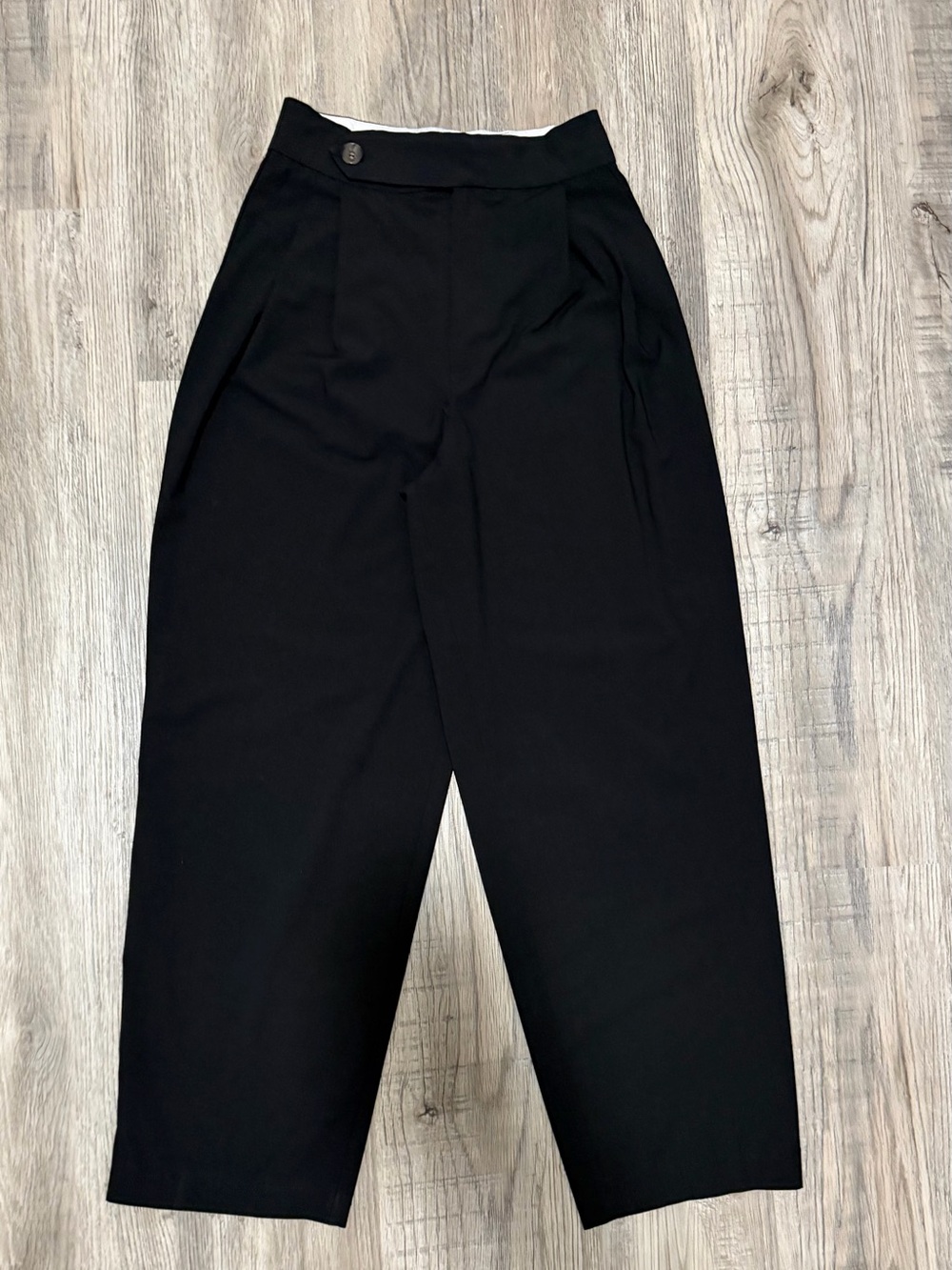 Zara high waisted pleated pants
